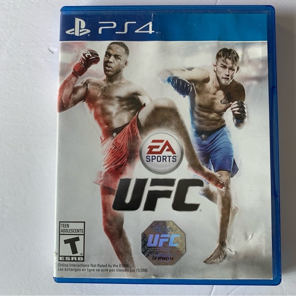 💚 PlayStation 4 Video Game Bundle - Picture 4 of 8